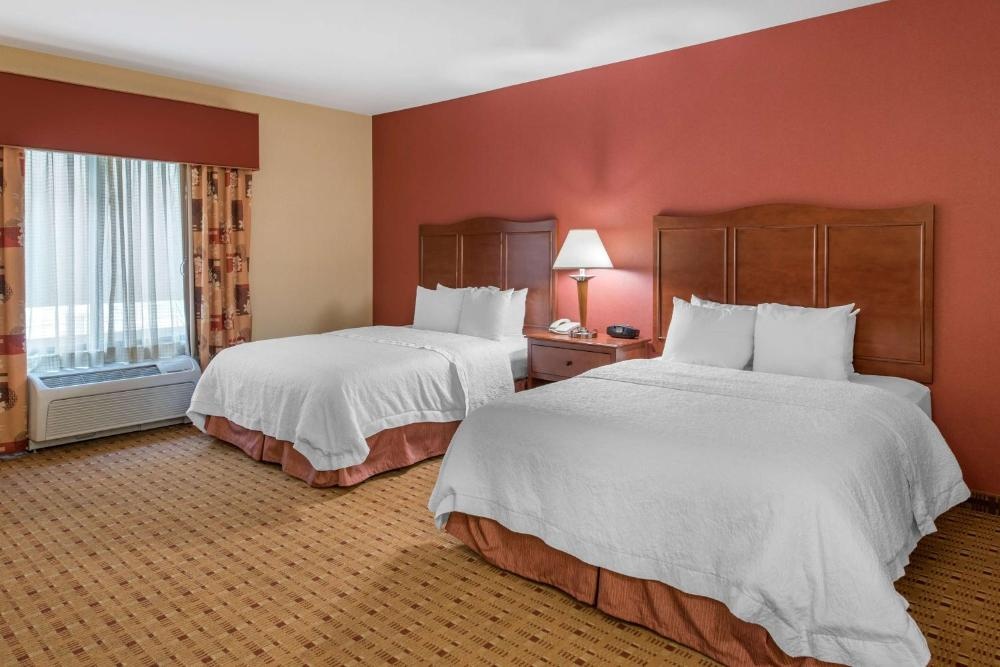Hampton Inn & Suites Arcata Imagen 26